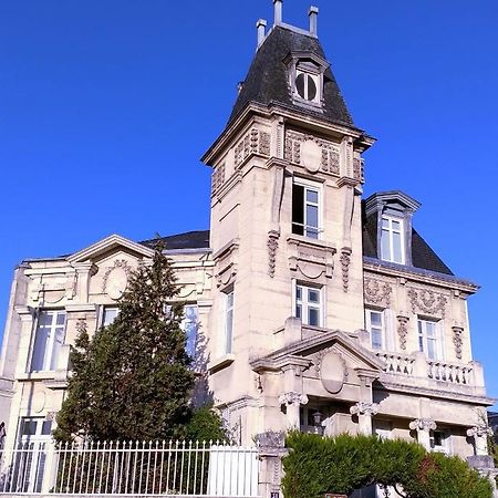 Les Riottes - Maison Victorienne Bed & Breakfast La Châtre Dış mekan fotoğraf